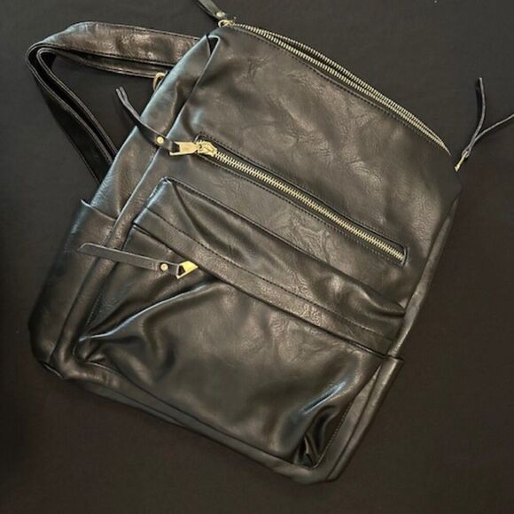 Black Shoulder Bag / Backpack  7340   NWT Boutique